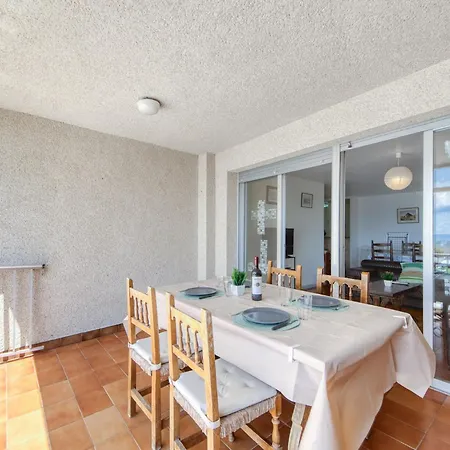 Appartement In Near Canyelles